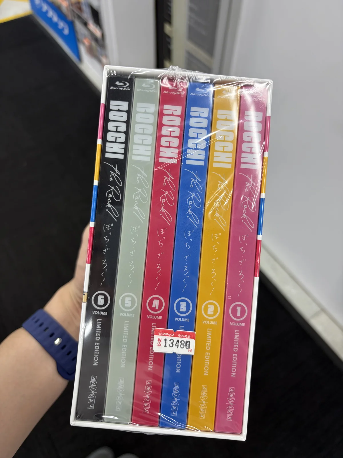 当天购入的《孤独摇滚》BD BOX