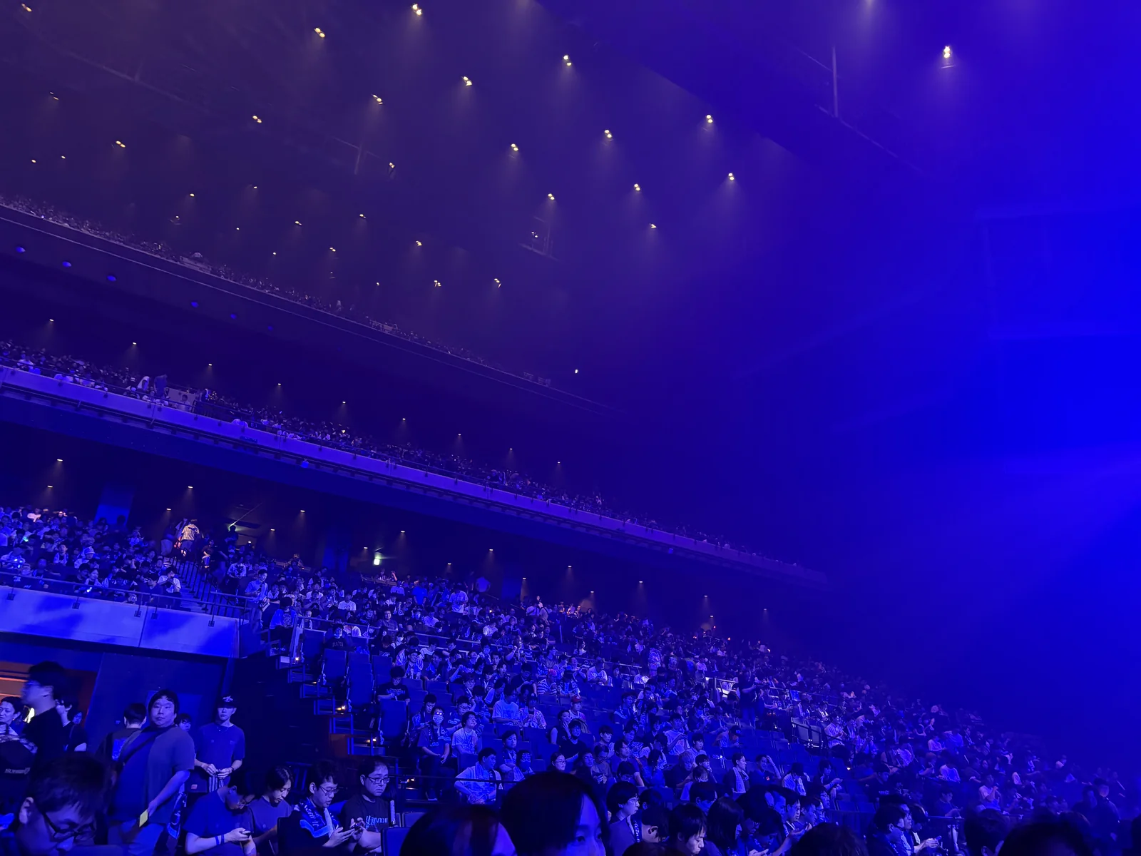 第二夜 SS 席附近开演前的蓝色观众席